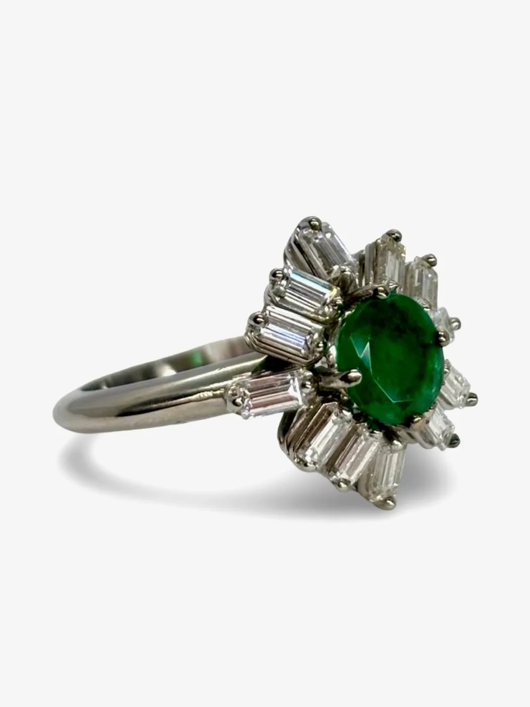 Bague en or blanc 18K avec émeraude 1 ct et diamants 0,60 ct sold by 58 Facettes product image thumbnail 3