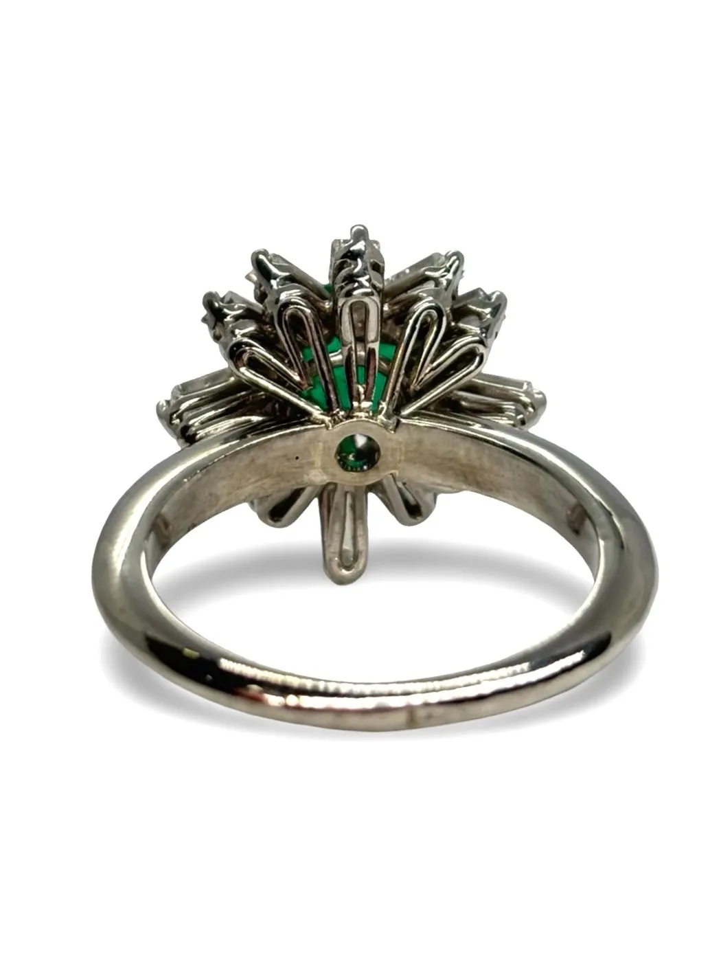 Bague en or blanc 18K avec émeraude 1 ct et diamants 0,60 ct sold by 58 Facettes product image thumbnail 5