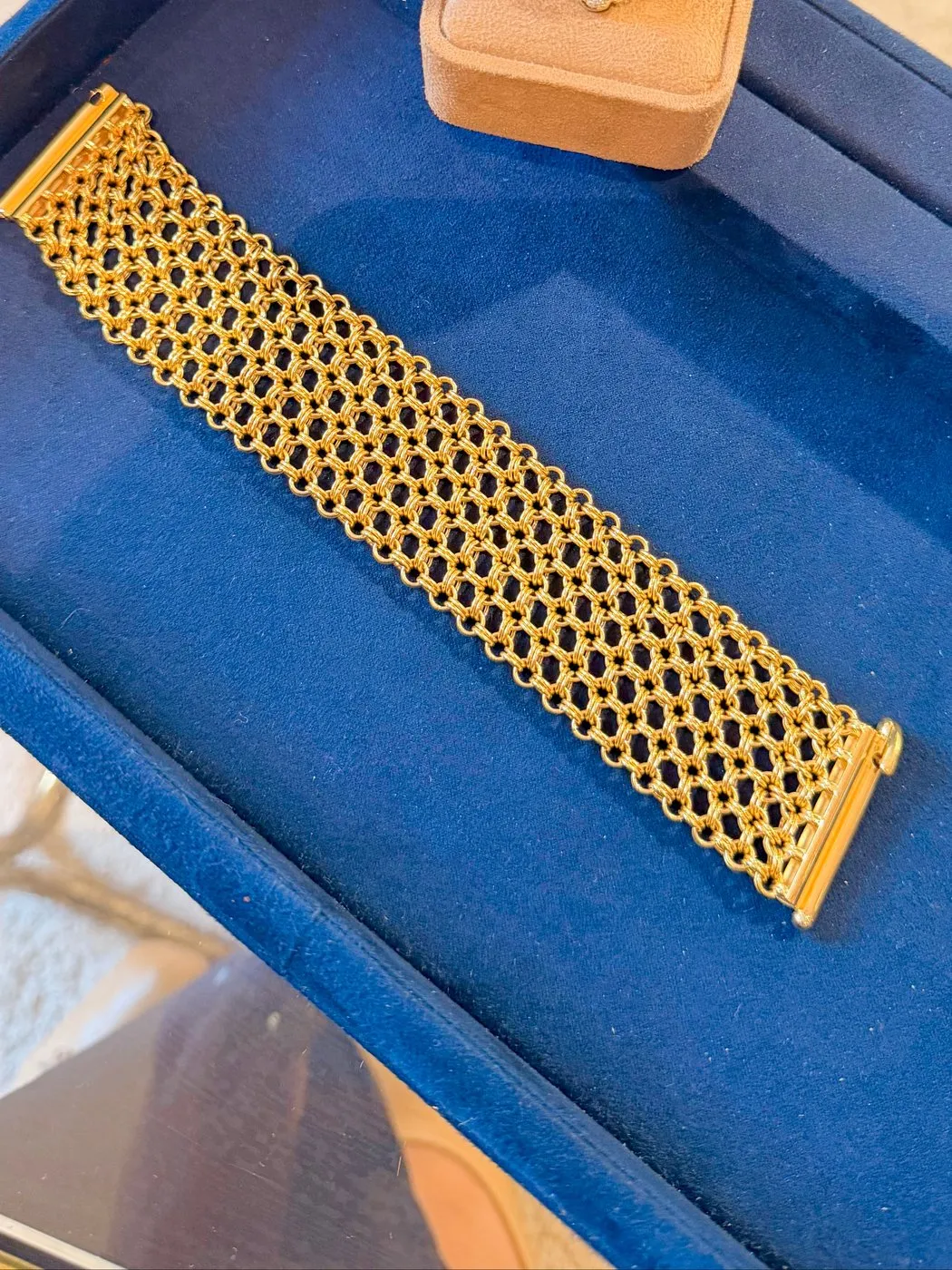 Bracelet manchette en or jaune 18 carats sold by 58 Facettes product image thumbnail 4