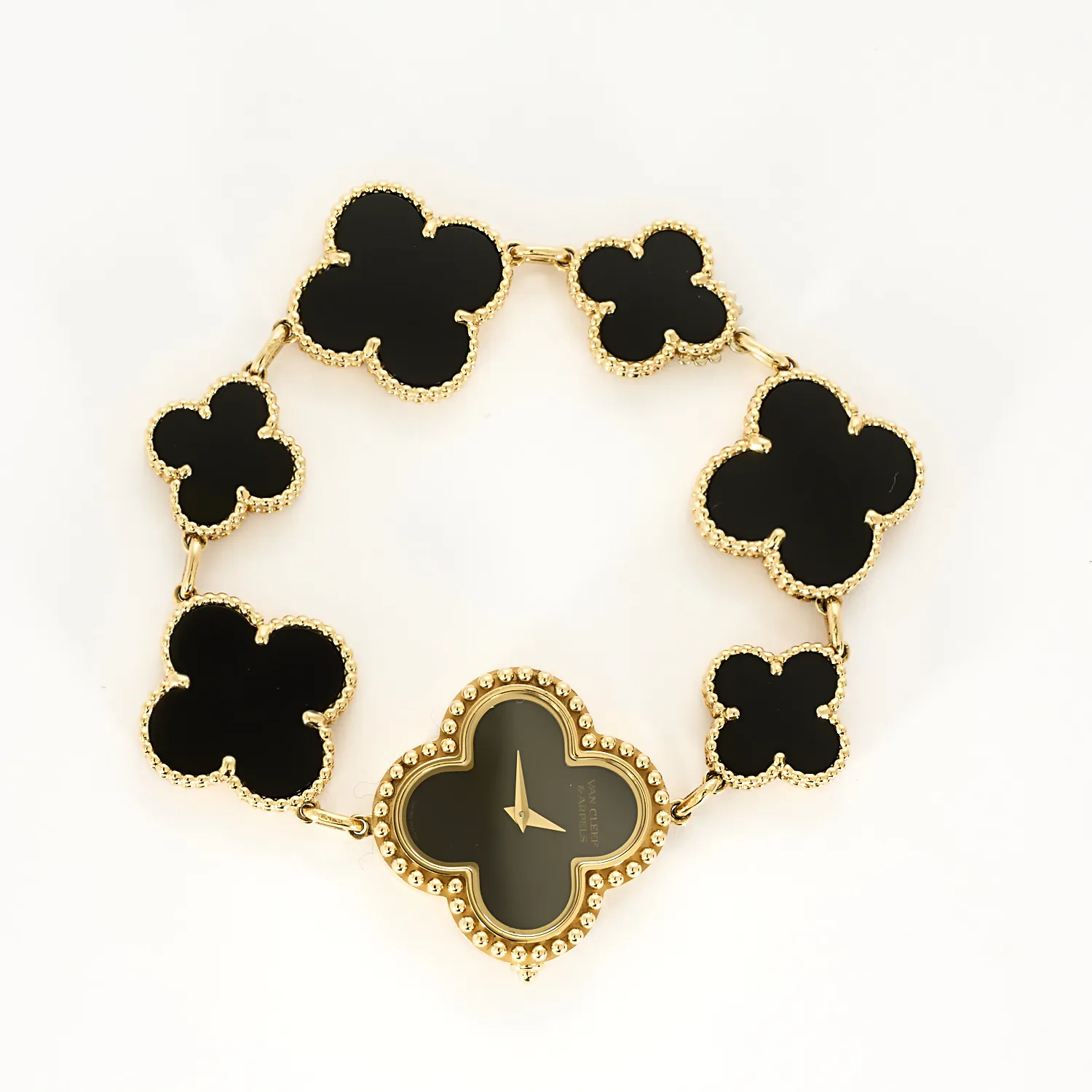 VAN CLEEF & ARPELS - Alhambra - Montre bracelet de dame en or jaune et onyx sold by 58 Facettes