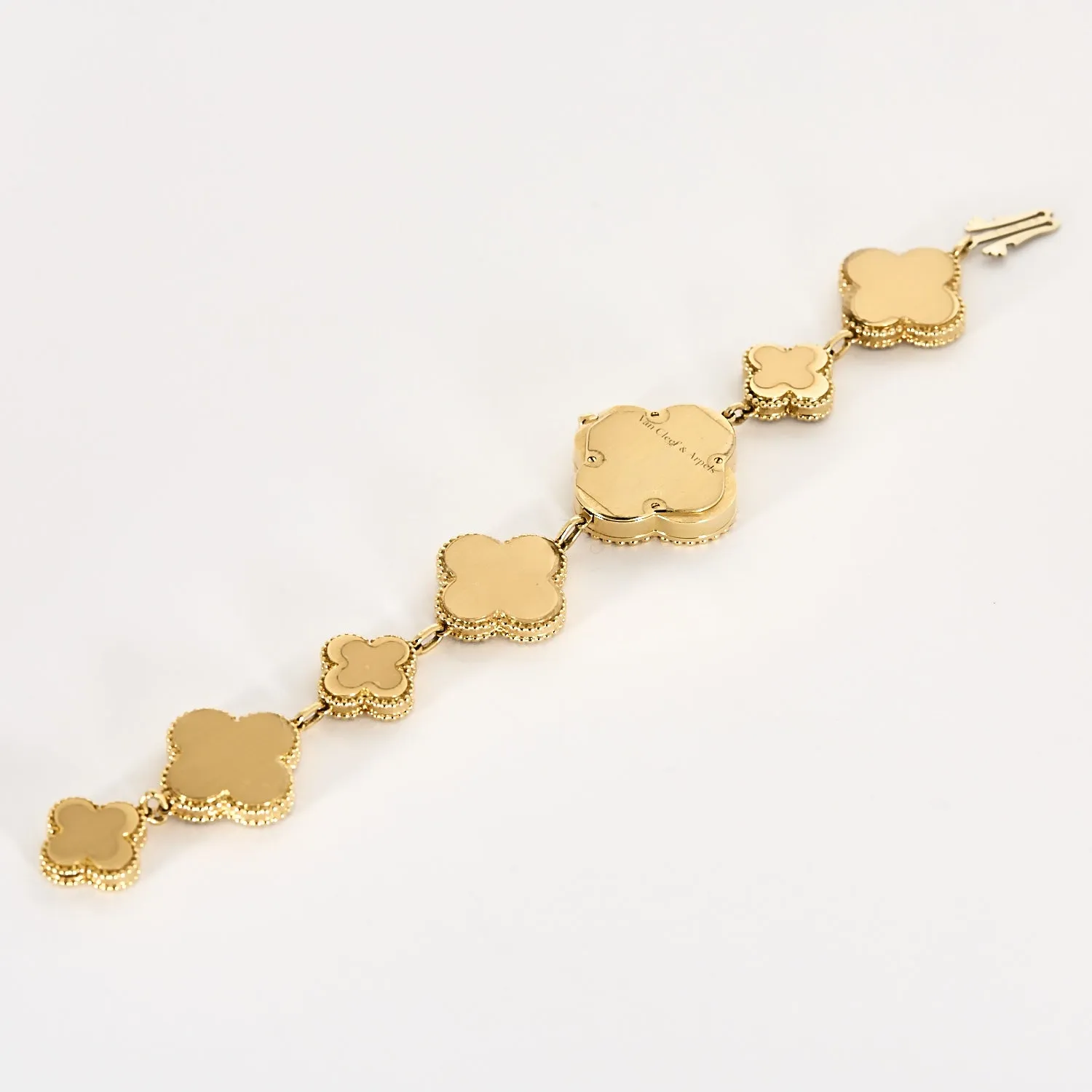 VAN CLEEF & ARPELS - Alhambra - Montre bracelet de dame en or jaune et onyx sold by 58 Facettes product image thumbnail 5