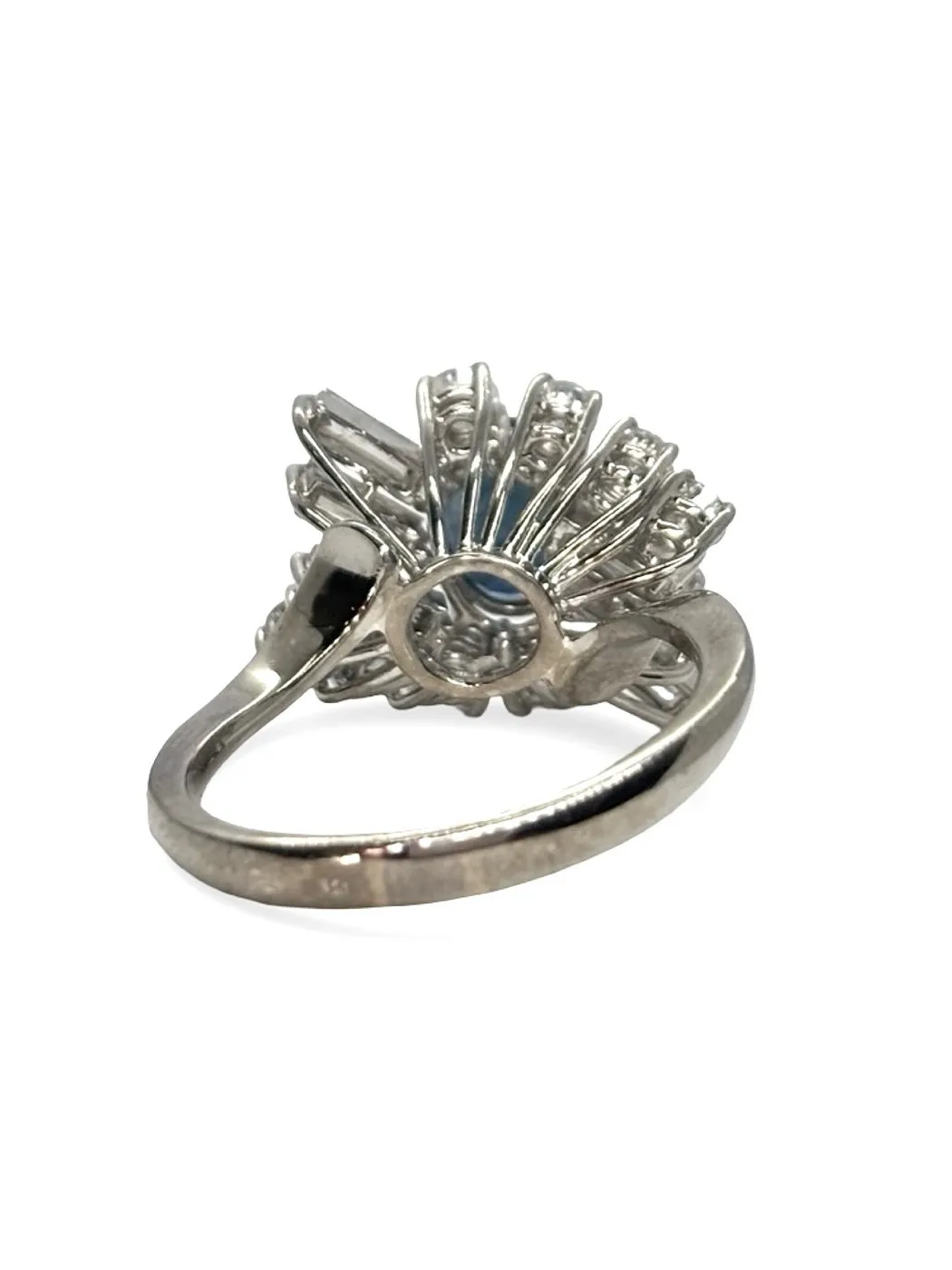 Bague en or blanc 18K avec saphir 1,5 ct et diamants 1 ct sold by 58 Facettes product image thumbnail 5