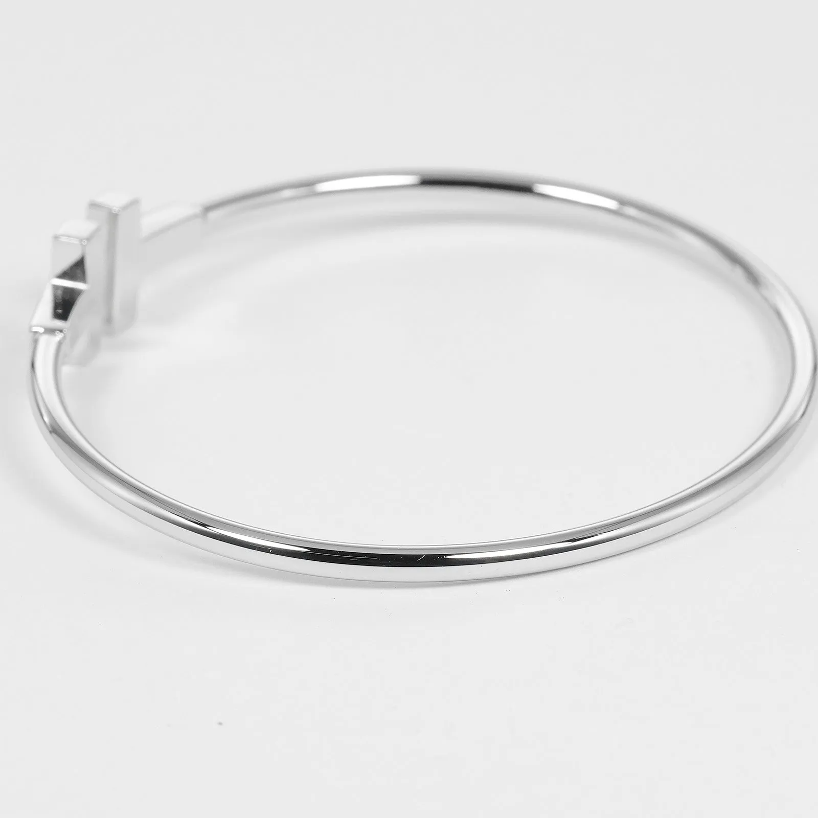 Tiffany & Co. - Bracelet T Wire en or blanc 18 ct et diamants sold by 58 Facettes product image thumbnail 2