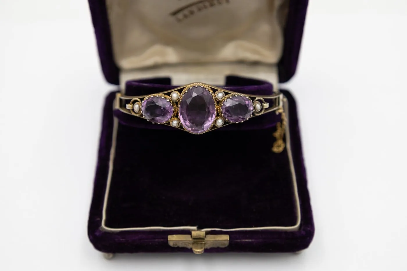 Bracelet ancien rigide en or avec améthystes et perles naturelles sold by 58 Facettes product image thumbnail 5