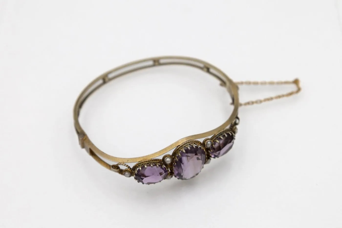 Bracelet ancien rigide en or avec améthystes et perles naturelles sold by 58 Facettes product image thumbnail 2