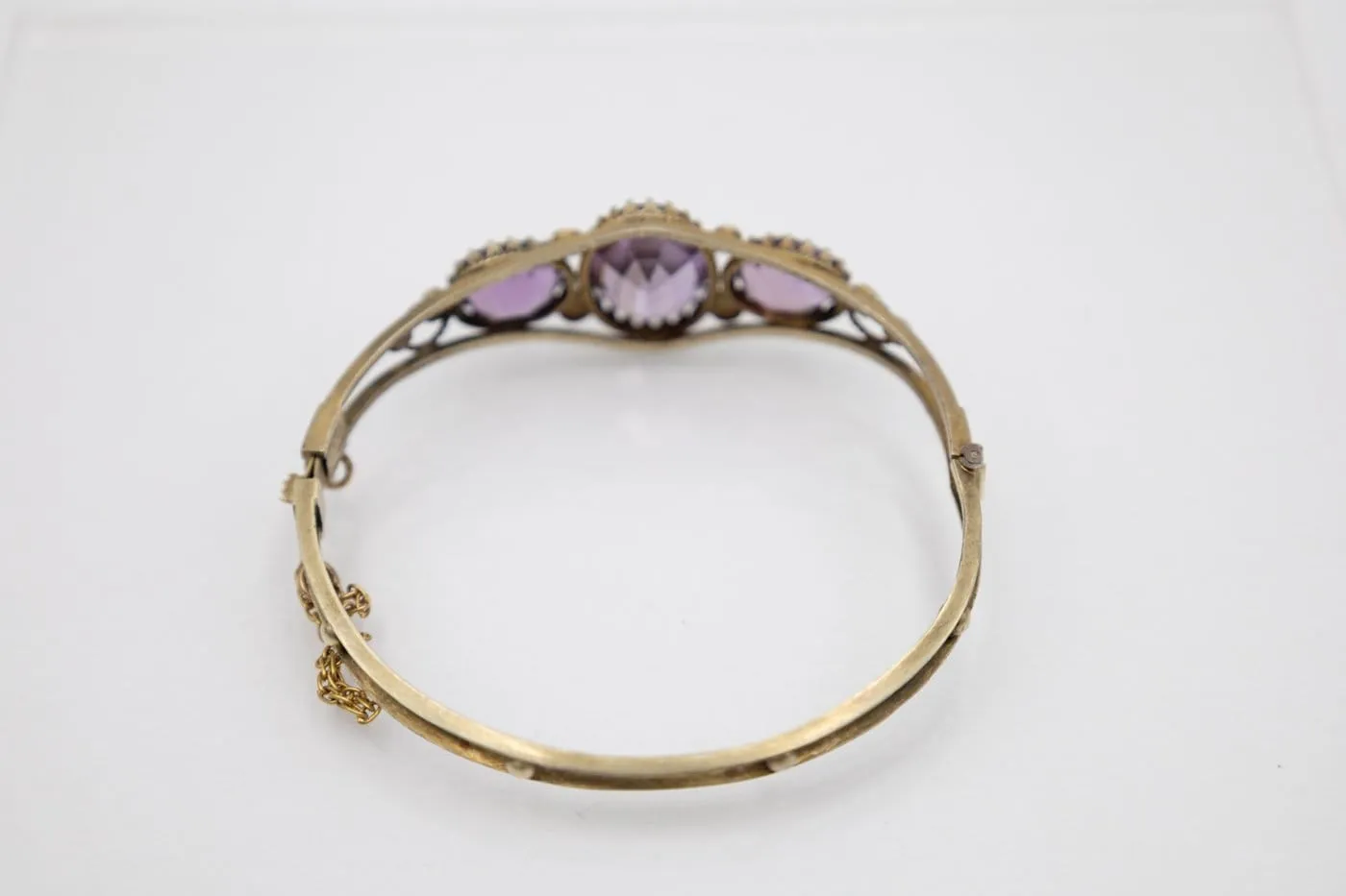 Bracelet ancien rigide en or avec améthystes et perles naturelles sold by 58 Facettes product image thumbnail 3