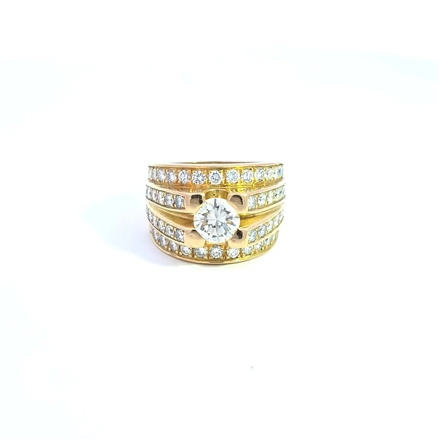 Bague vintage en or jaune 18k avec diamants sold by 58 Facettes