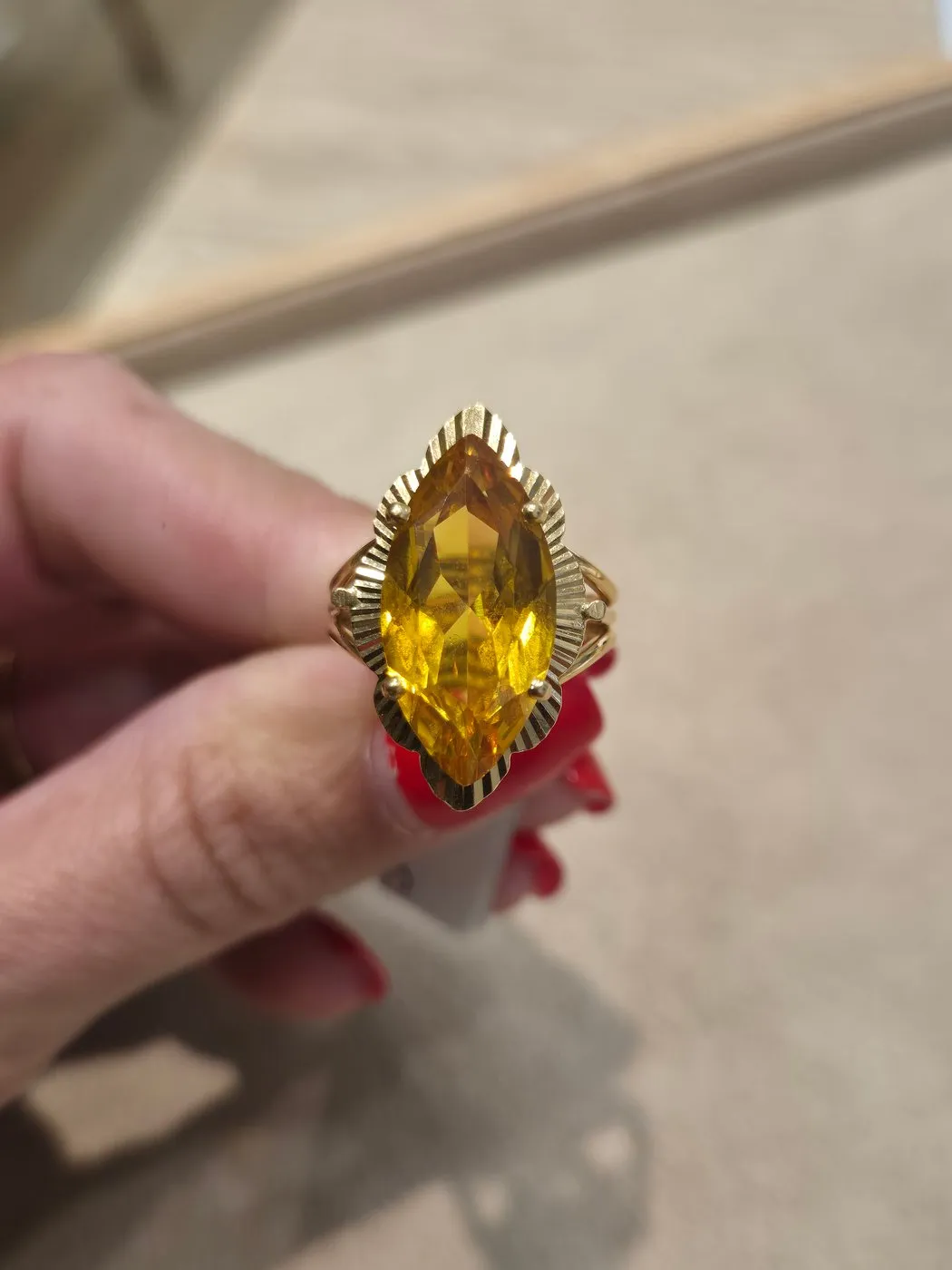 Bague marquise vintage en or jaune 18k et citrine sold by 58 Facettes product image thumbnail 3