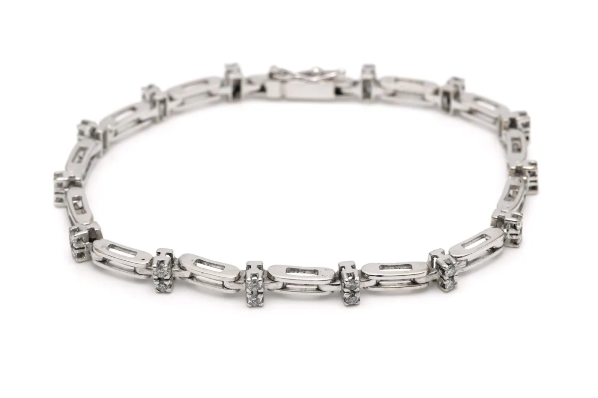Bracelet contemporain en or blanc 18 carats serti de diamants taille brillant (0,84 ct) made by 58 Facettes