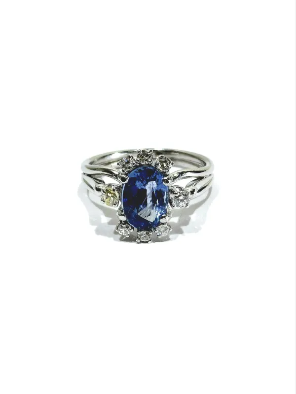 Bague en or blanc 18 carats, saphir et diamants made by 58 Facettes