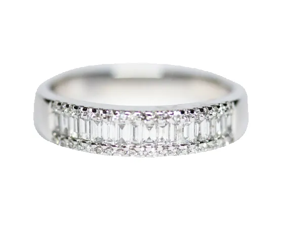 Alliance en or blanc 750 et diamants baguette sold by 58 Facettes