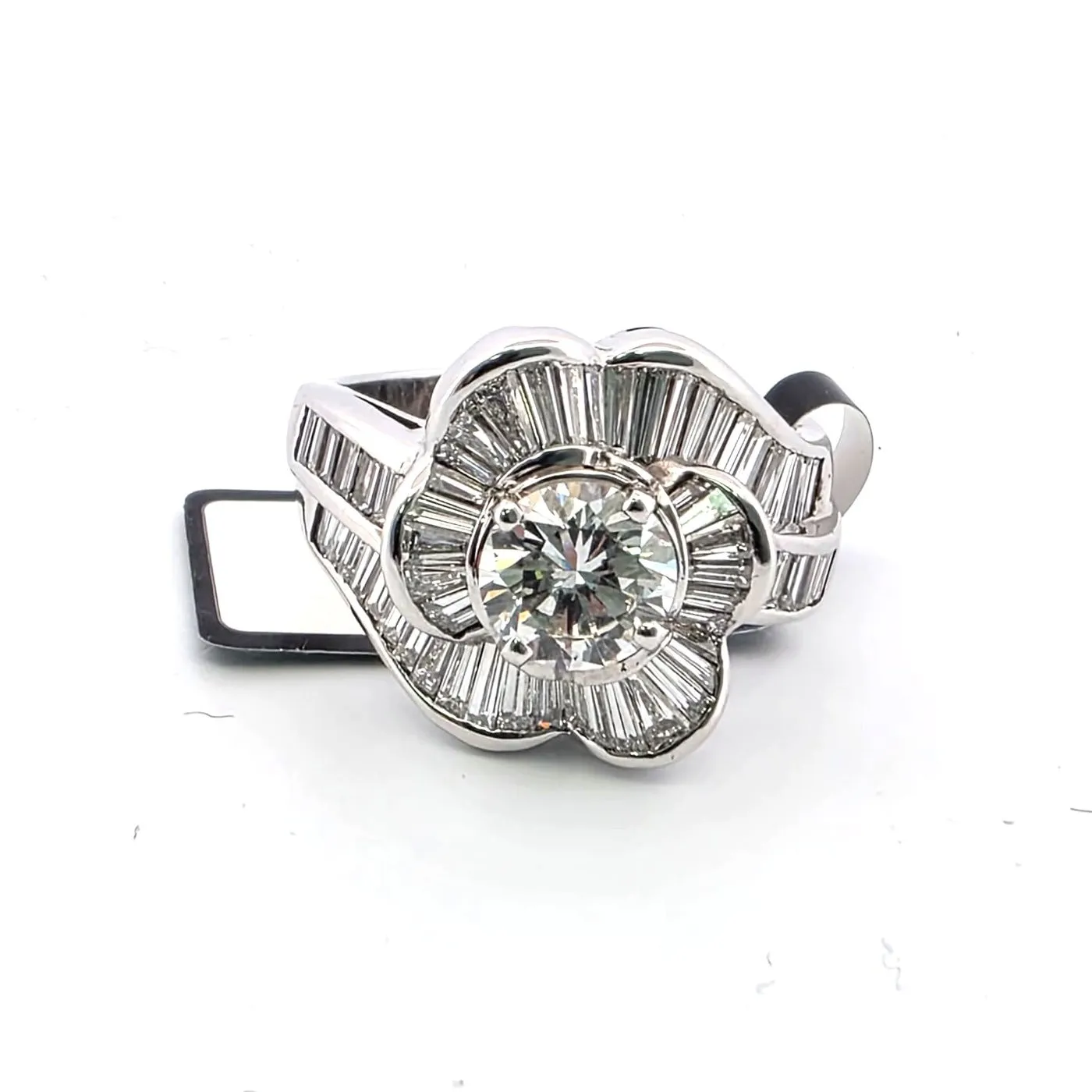 Bague bande en or blanc 18 ct avec diamants sold by 58 Facettes