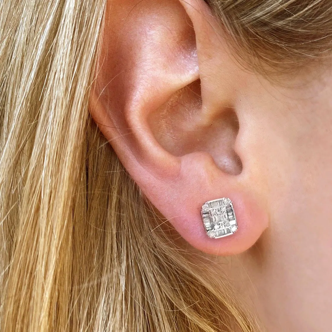 AITCHES - Boucles d’oreilles en or blanc 18K et diamants sold by 58 Facettes product image thumbnail 2