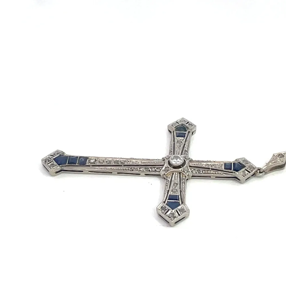 Pendentif croix en platine, saphirs et diamants sold by 58 Facettes product image thumbnail 4