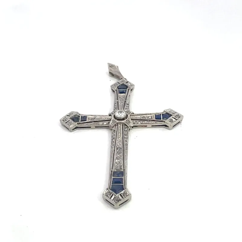 Pendentif croix en platine, saphirs et diamants made by 58 Facettes