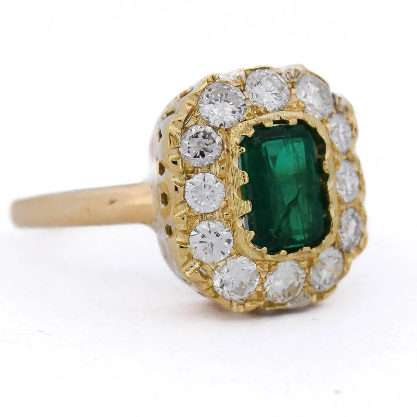 Bague vintage en or jaune 18 ct avec émeraude et diamants sold by 58 Facettes product image thumbnail 2