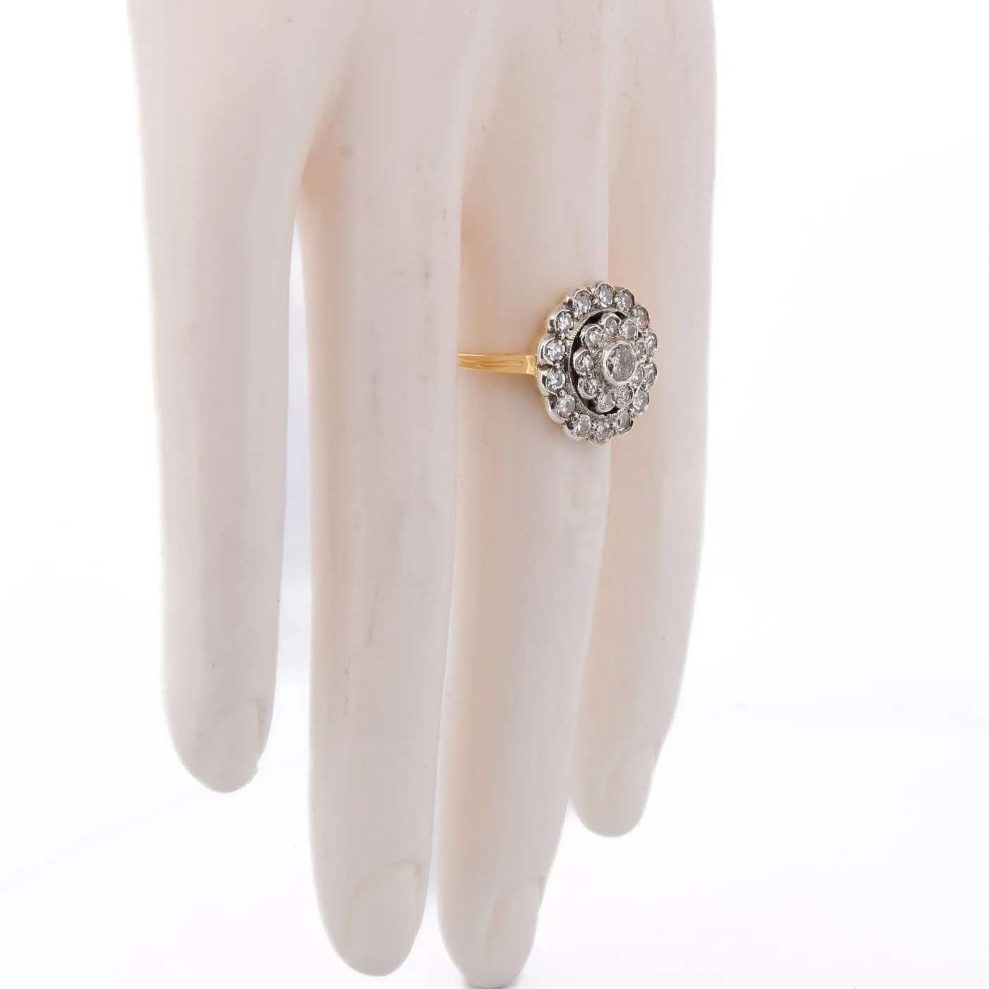 Bague vintage en or 18 ct et diamants sold by 58 Facettes product image thumbnail 2
