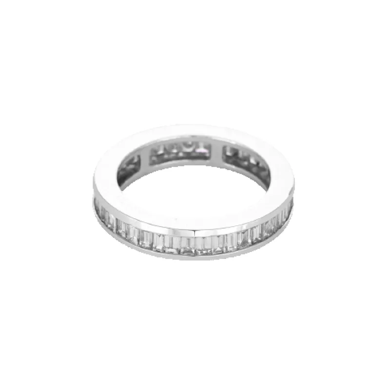Alliance tour complet en or blanc et diamants baguette made by 58 Facettes