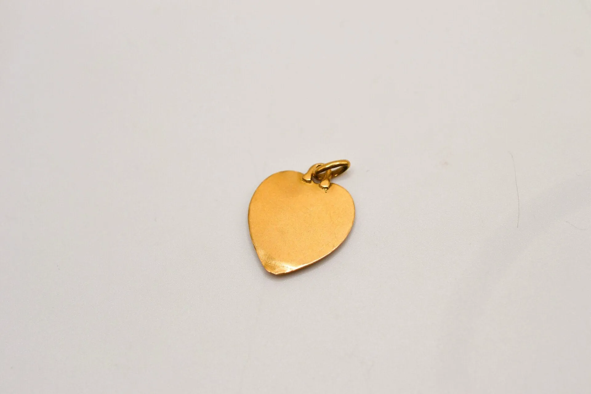 Augis - Médaille cœur en or jaune 18 carats et rubis sold by 58 Facettes product image thumbnail 4