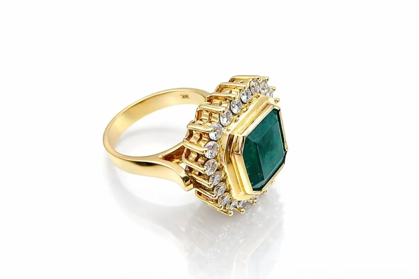 Bague en or jaune 18 ct, émeraude colombienne et diamants sold by 58 Facettes product image thumbnail 2