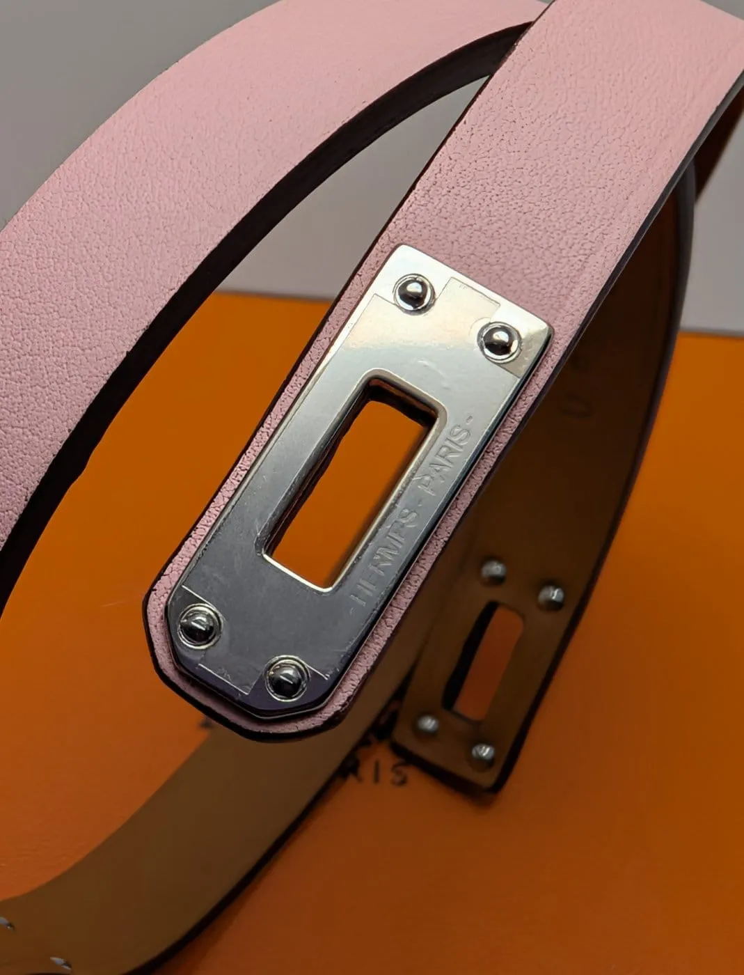Hermès Kelly Double Tour - Bracelet en acier et veau Swift sold by 58 Facettes product image thumbnail 3