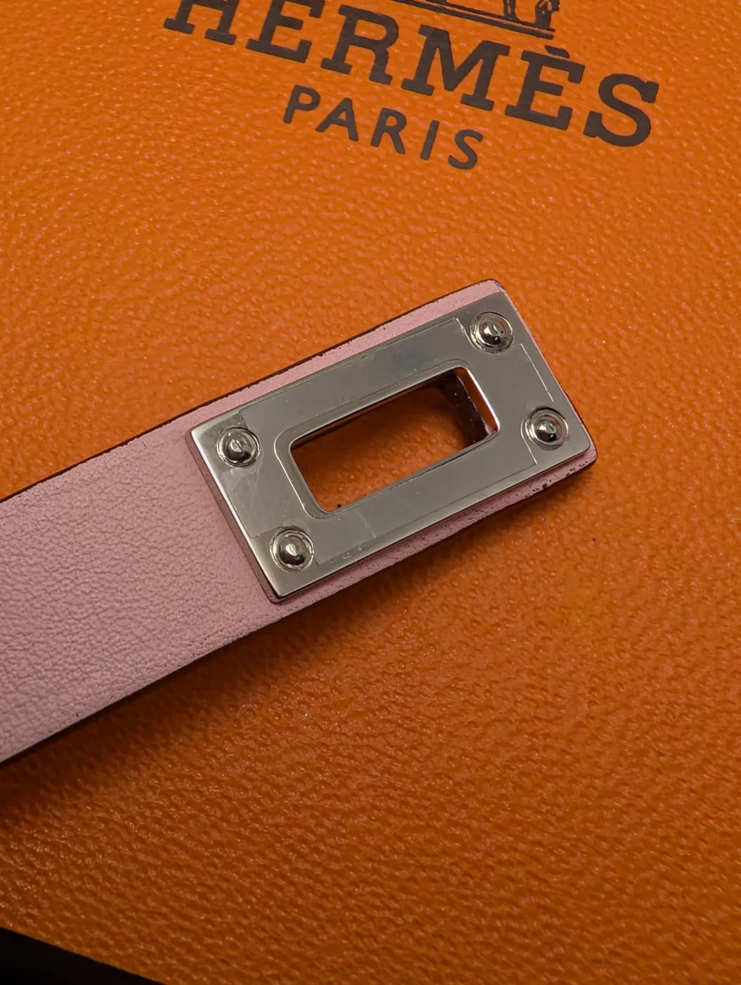Hermès Kelly Double Tour - Bracelet en acier et veau Swift sold by 58 Facettes product image thumbnail 5