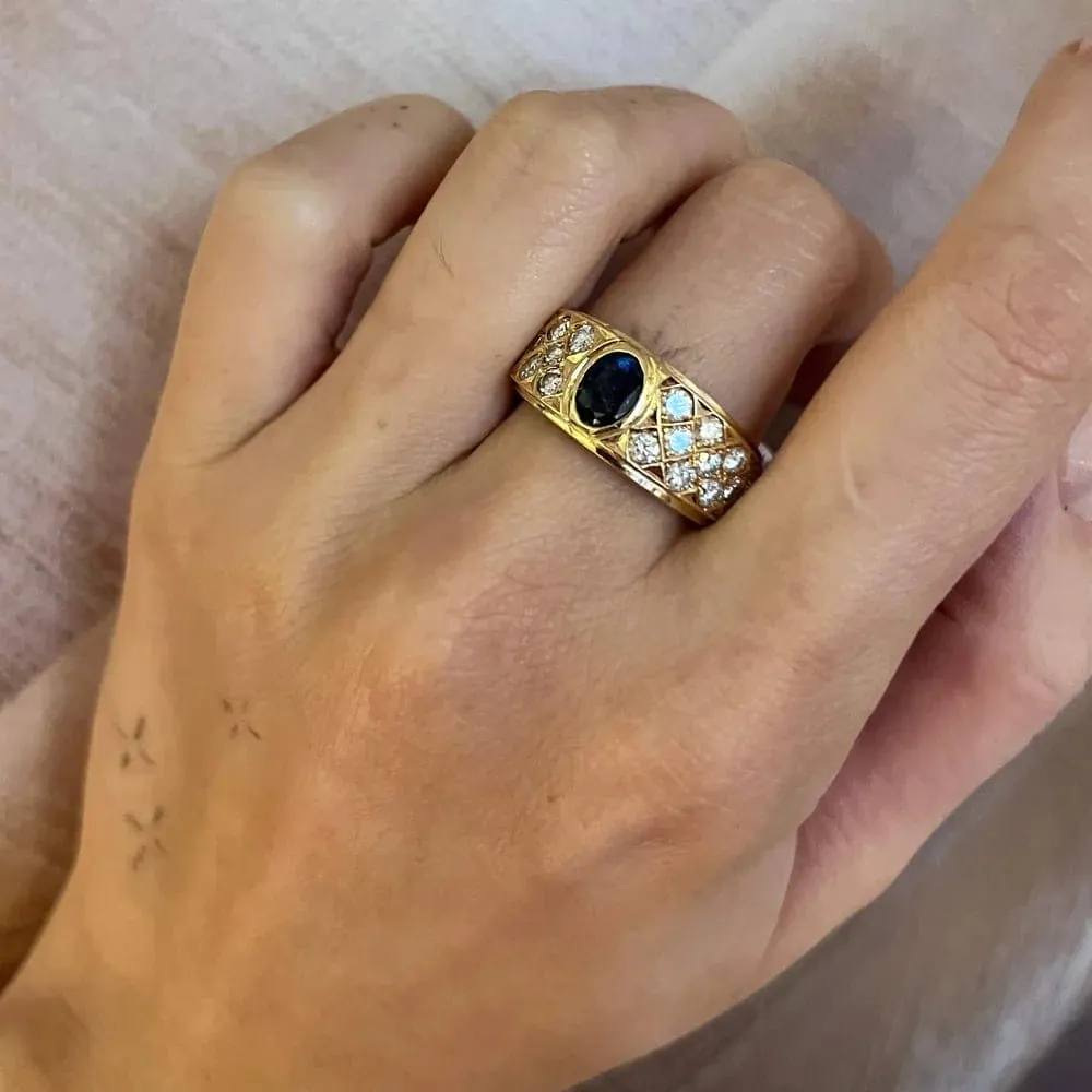 Vintage - Bague chevalière en or jaune, saphir et diamants sold by 58 Facettes product image thumbnail 2
