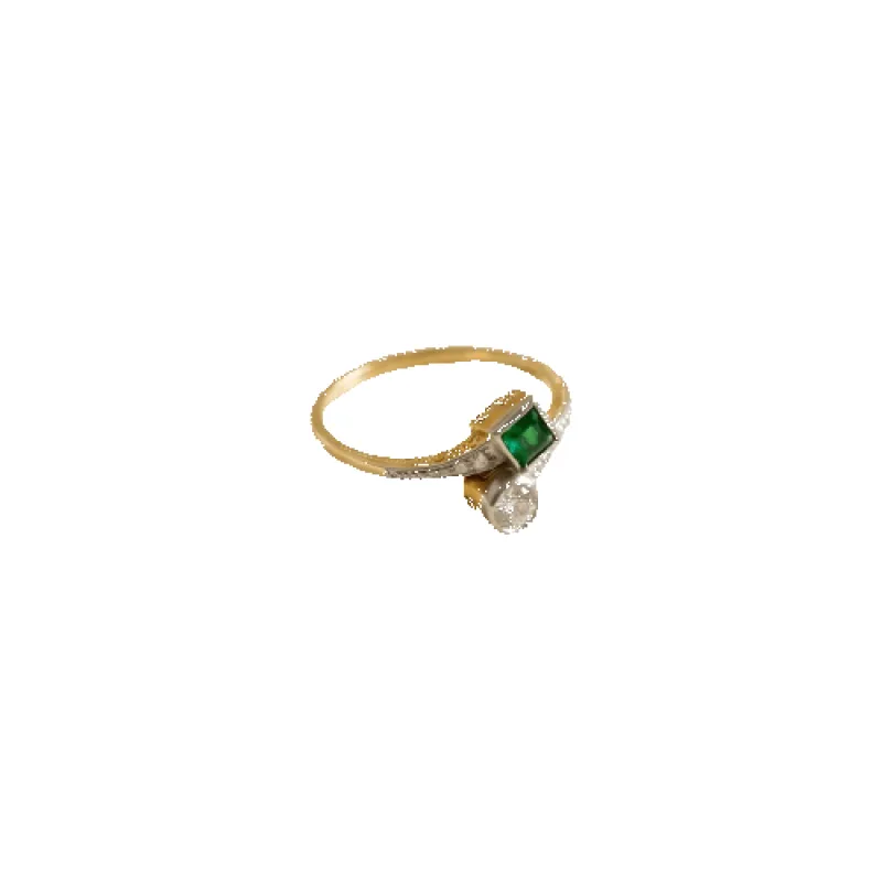 Toi et Moi - Bague ancienne en or jaune, émeraude et diamants made by 58 Facettes