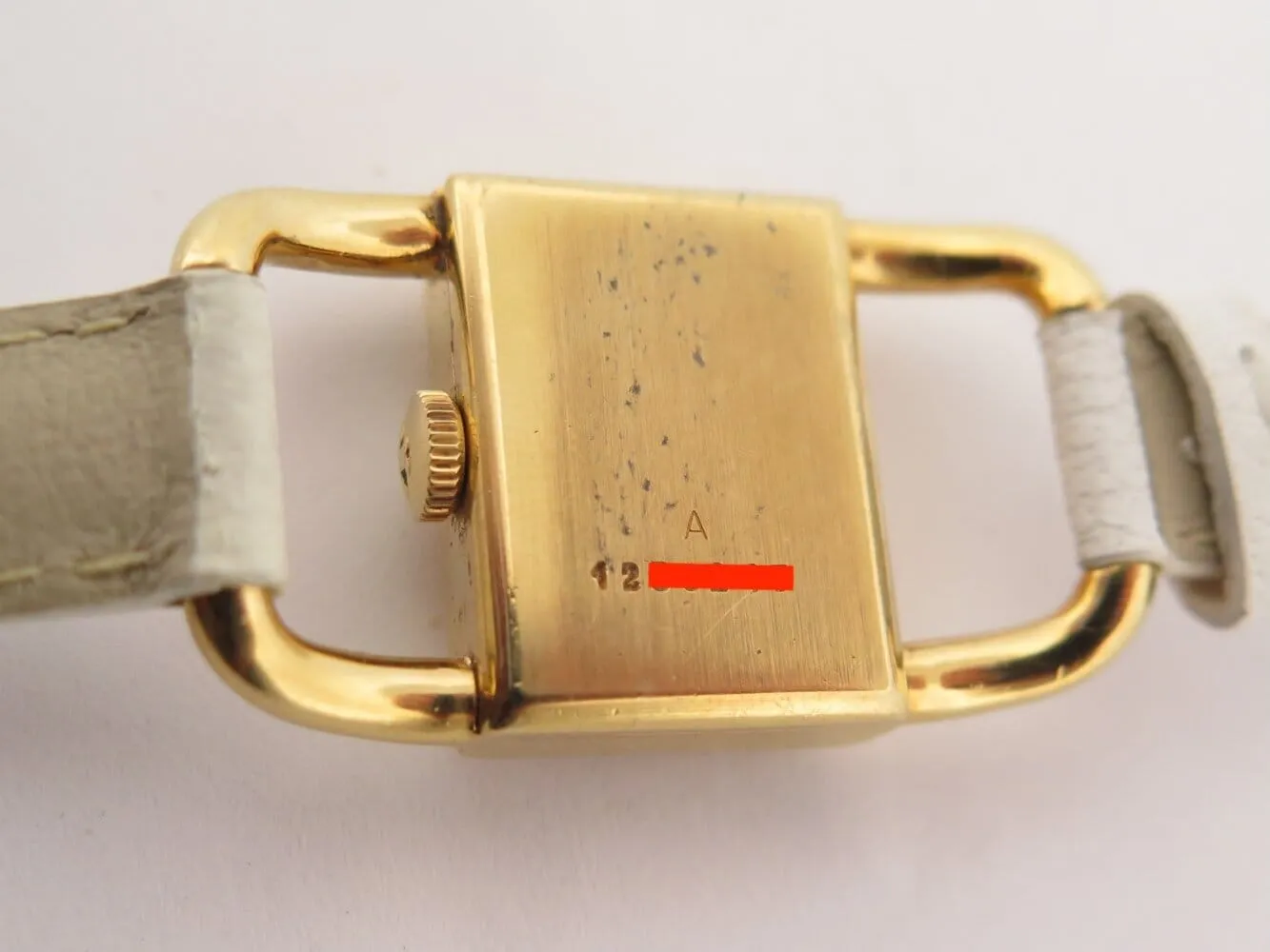 Jaeger-LeCoultre Étrier - Montre mécanique en or jaune 18k sold by 58 Facettes product image thumbnail 3