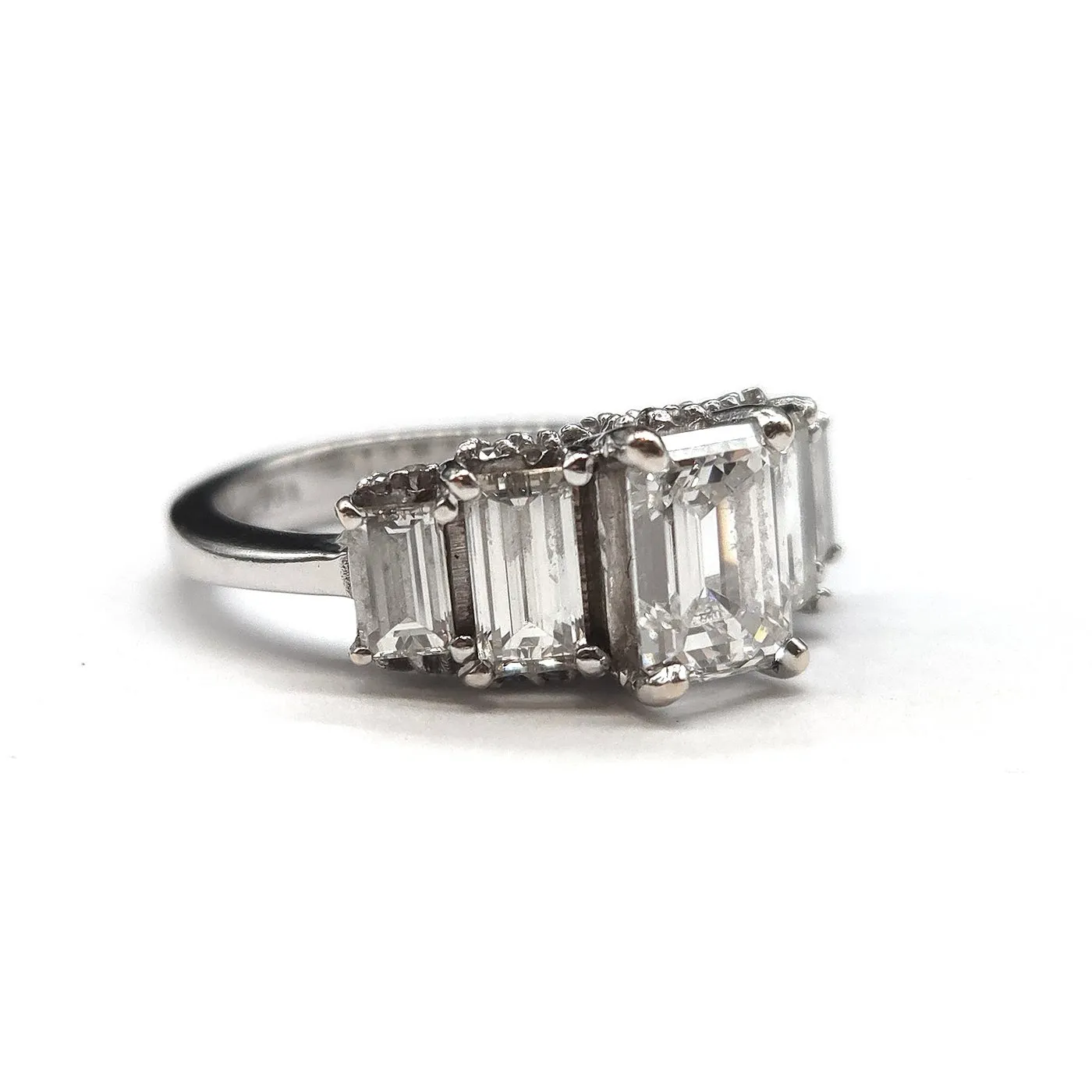Bague en or blanc 18K et diamants sold by 58 Facettes product image thumbnail 2