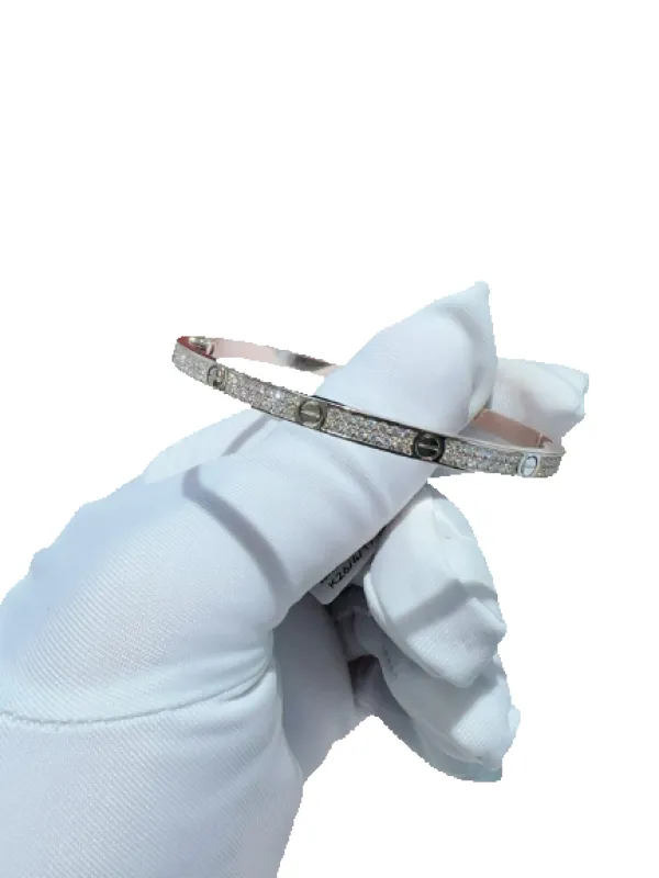 Cartier Love - Bracelet PM en or rose pavé diamants made by 58 Facettes