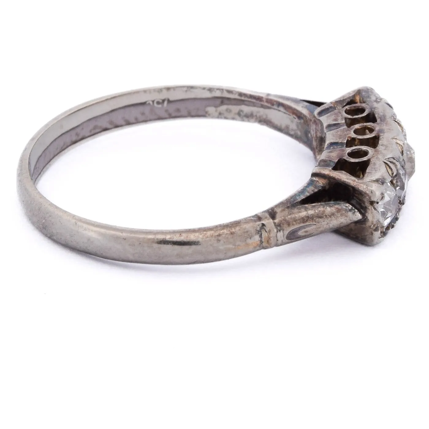 Bague ancienne en or blanc 18 ct et diamants sold by 58 Facettes product image thumbnail 2