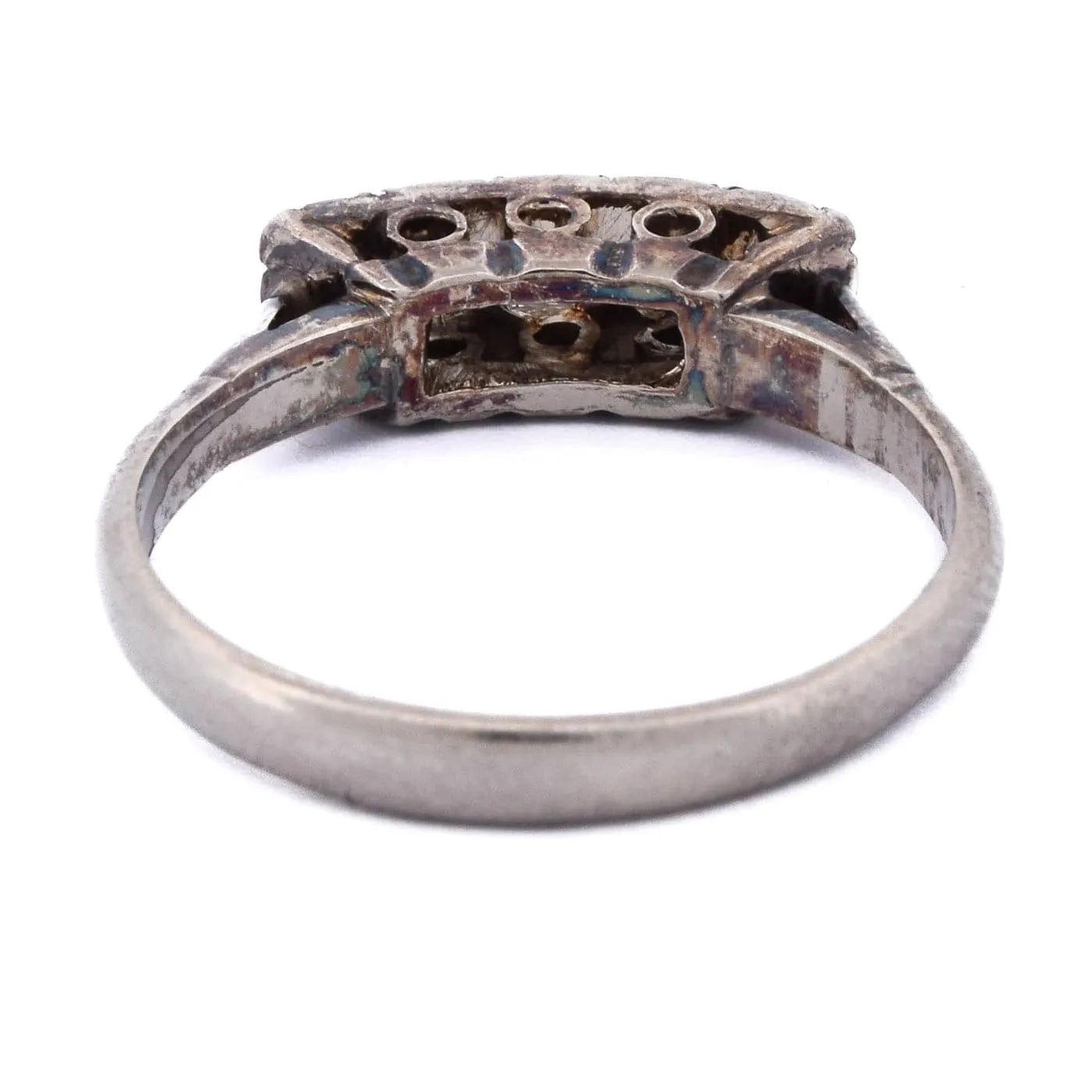 Bague ancienne en or blanc 18 ct et diamants sold by 58 Facettes product image thumbnail 3