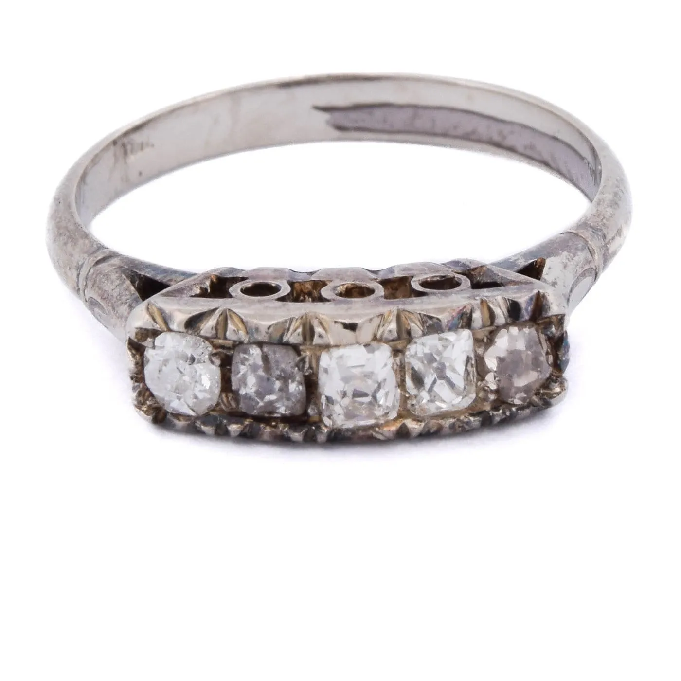 Bague ancienne en or blanc 18 ct et diamants sold by 58 Facettes