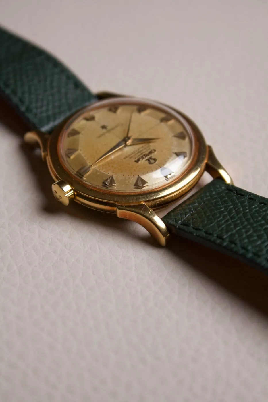 Omega Constellation - Montre Pie Pan en or jaune 18K sold by 58 Facettes product image thumbnail 5
