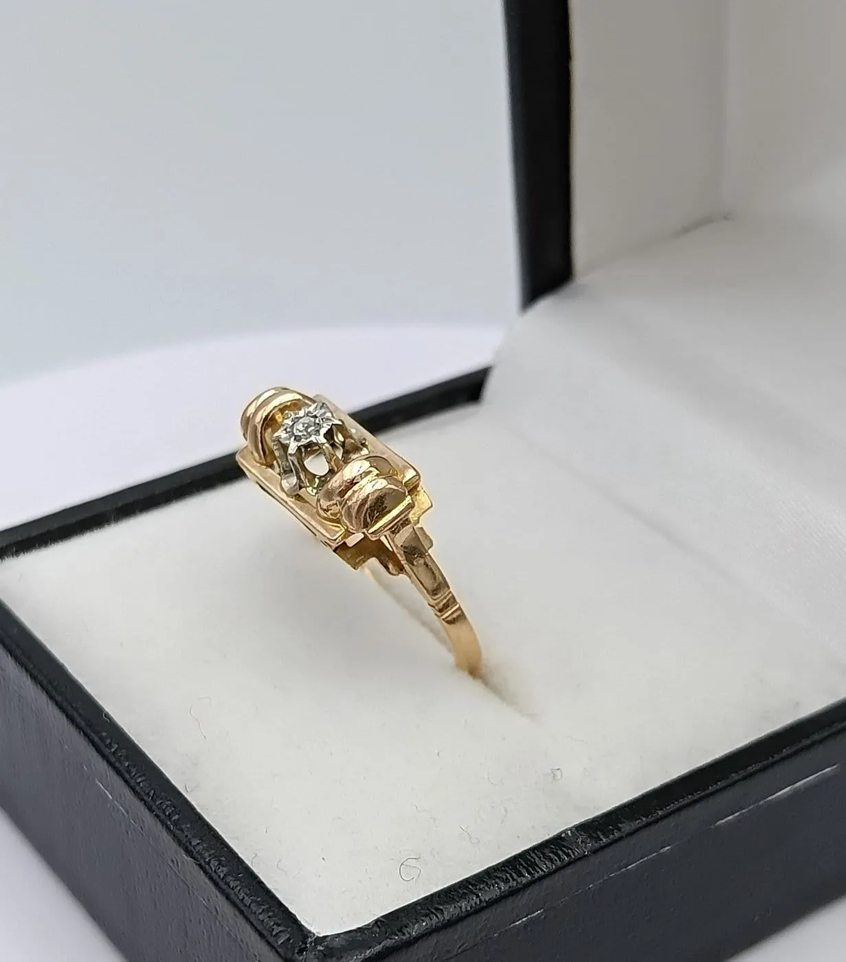 Bague tank en or 18K et platine avec diamant sold by 58 Facettes product image thumbnail 4