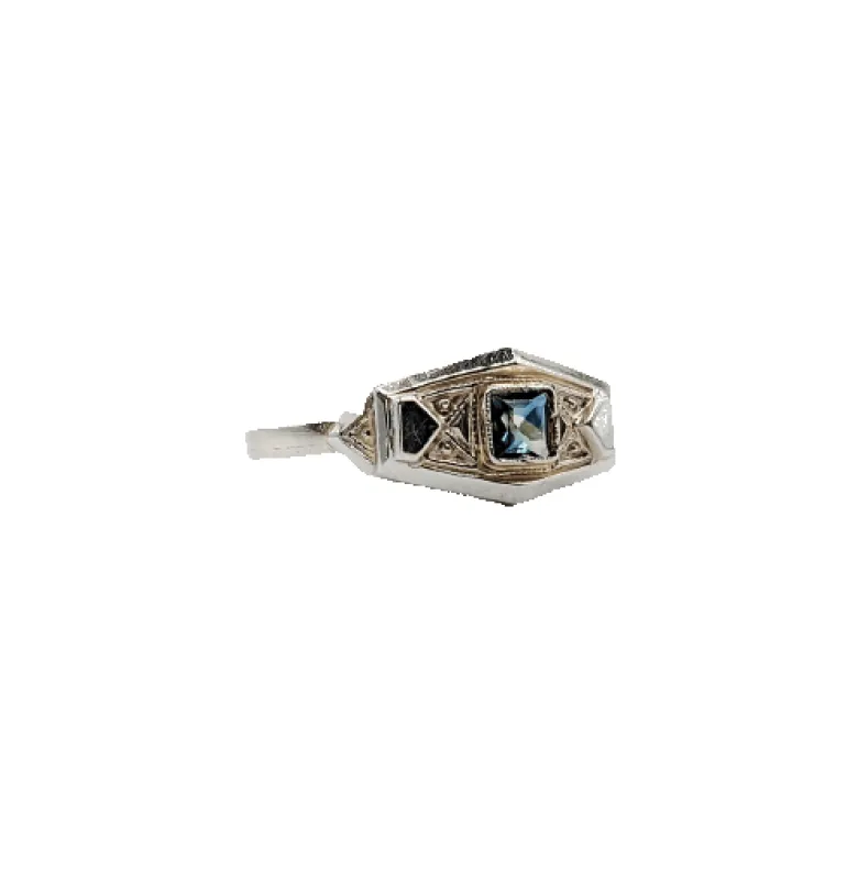 Bague Tank Art déco en or 18k et saphir made by 58 Facettes