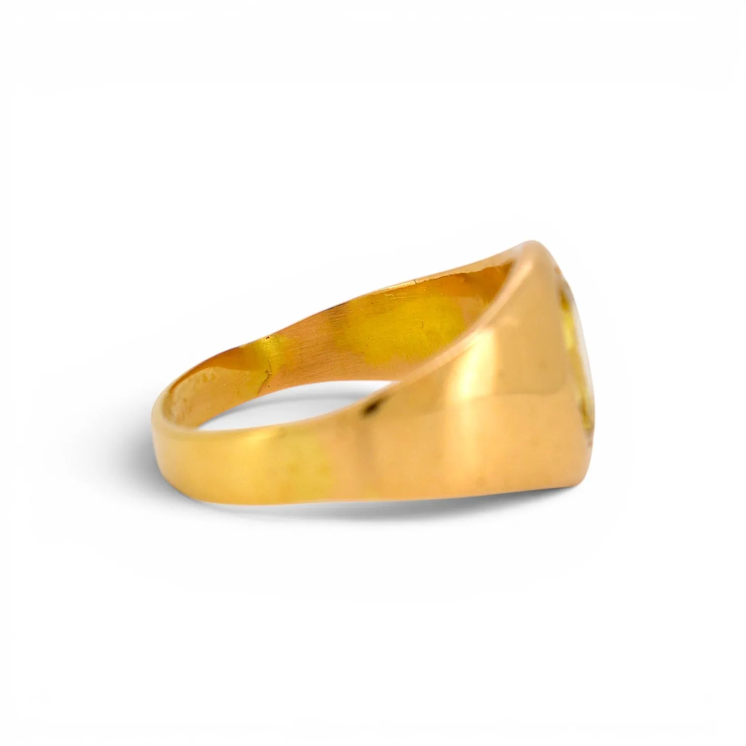 Bague chevalière vintage en or 18 ct et saphir jaune de Ceylan sold by 58 Facettes product image thumbnail 3