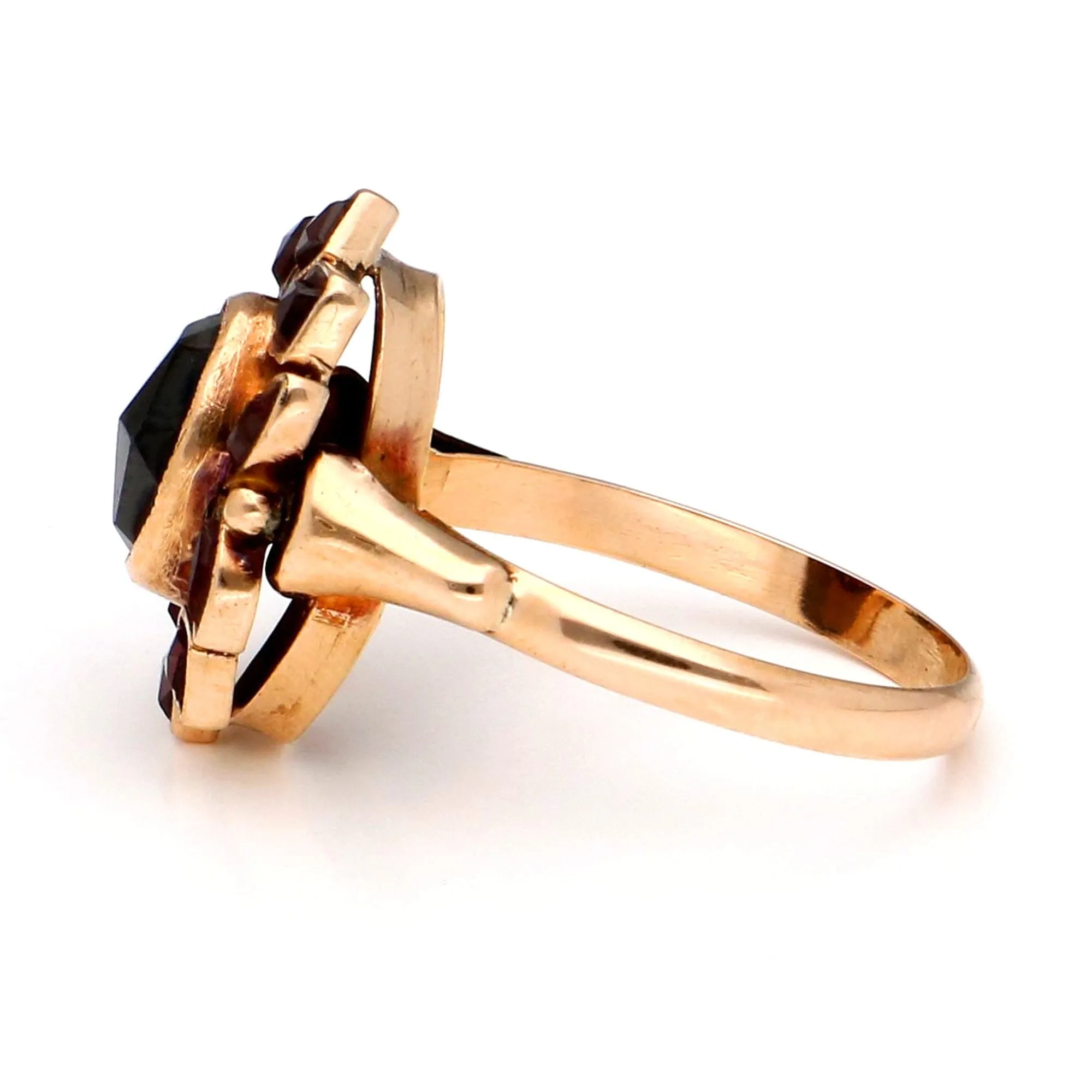 Bague cluster vintage en or 14 carats et grenats sold by 58 Facettes product image thumbnail 3