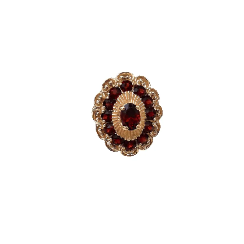 Bague dôme vintage en or jaune 18K et grenats made by 58 Facettes