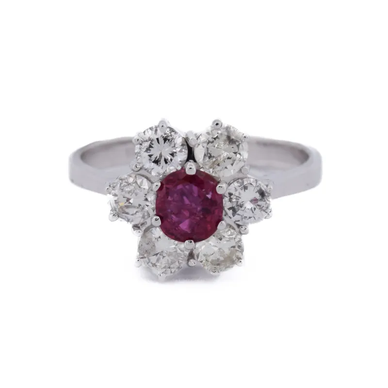 Bague vintage en or blanc 18 kt avec rubis et diamants made by 58 Facettes