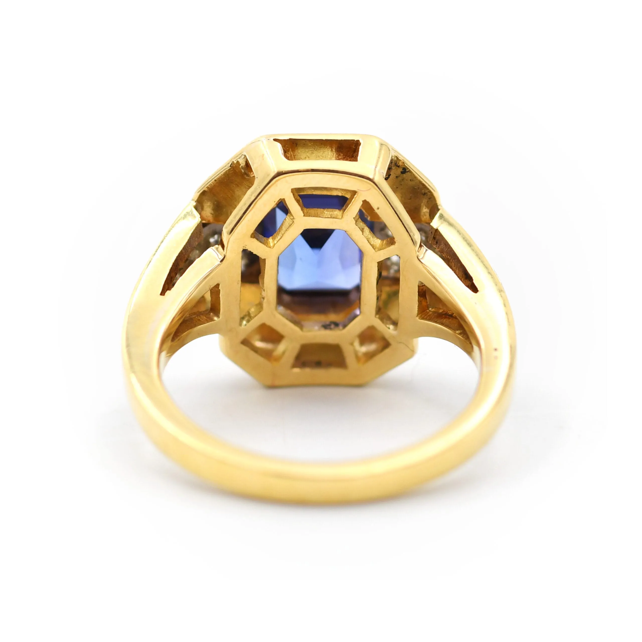 Bague en or jaune avec tanzanite 2,77 ct et diamants sold by 58 Facettes product image thumbnail 4