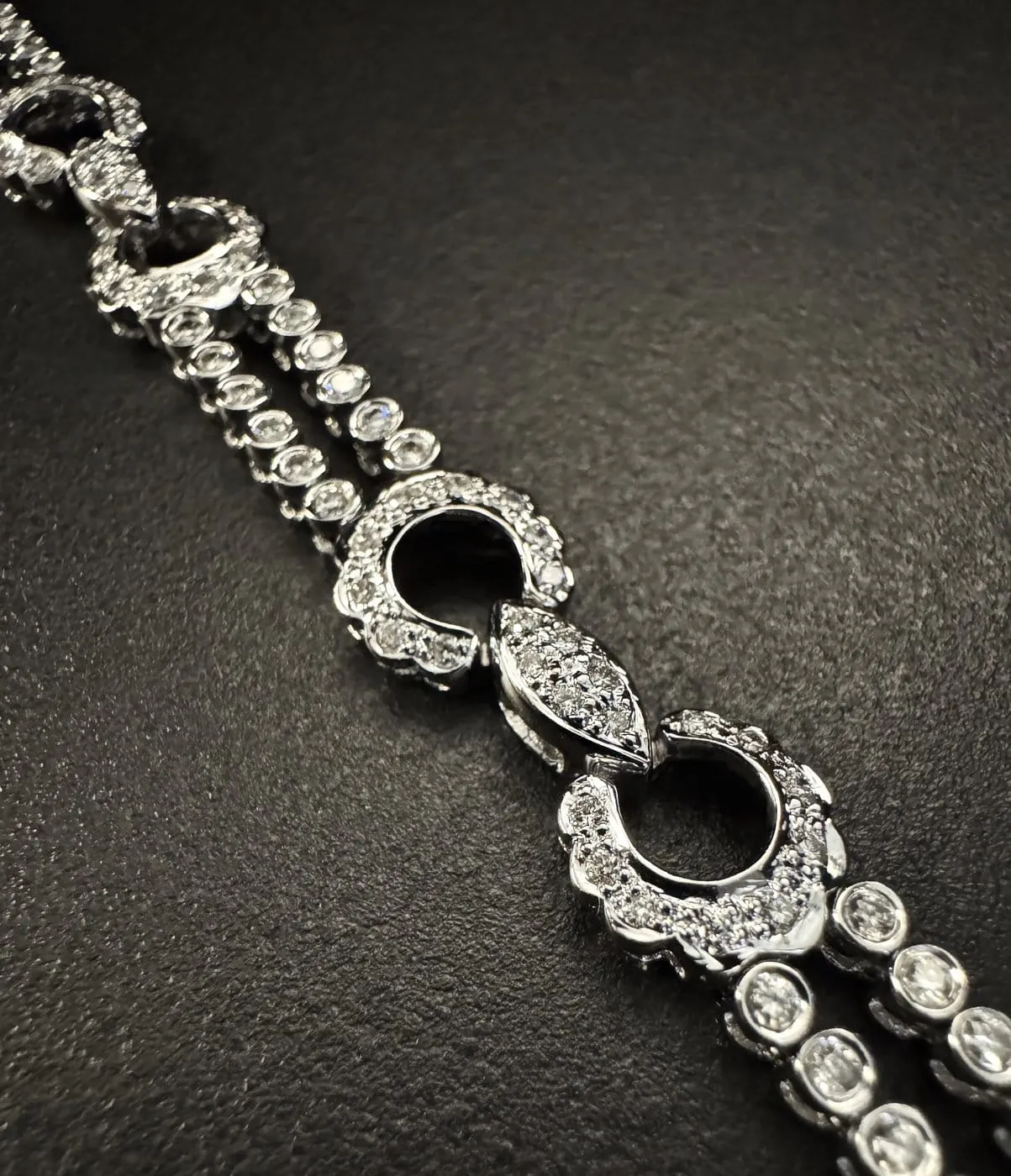 Bracelet en or blanc et diamants sold by 58 Facettes product image thumbnail 3