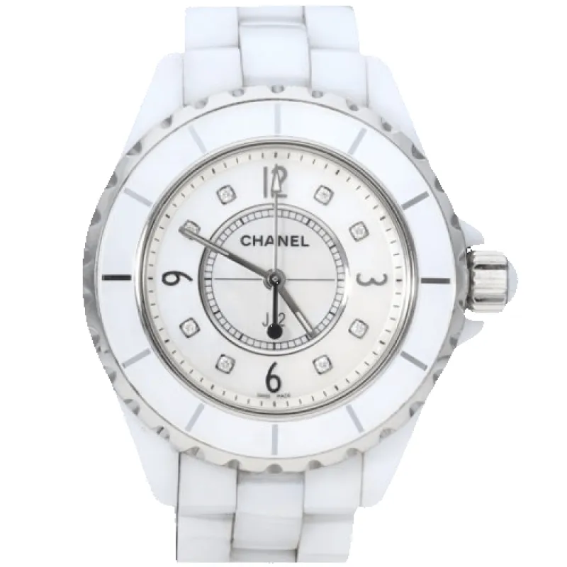 Chanel J12 - Montre 33 mm en céramique et diamants made by 58 Facettes