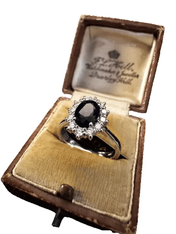 Bague en or blanc 18K avec saphir et diamants made by 58 Facettes