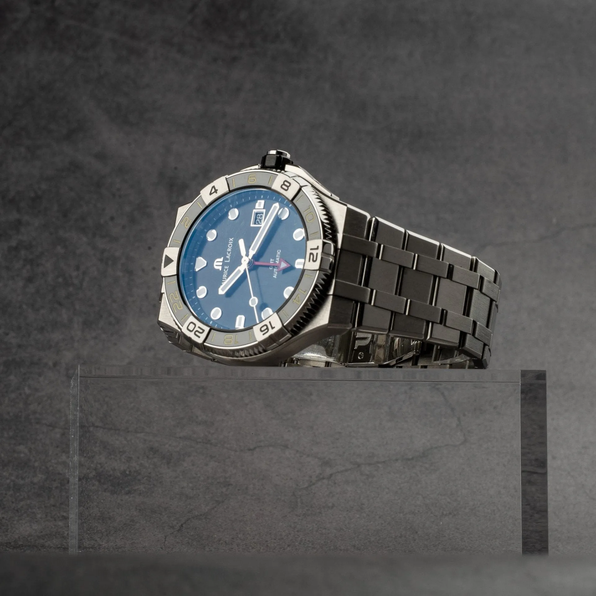 Maurice Lacroix Aikon Venturer - Montre AI6158-SS00F-330-A sold by 58 Facettes product image thumbnail 3