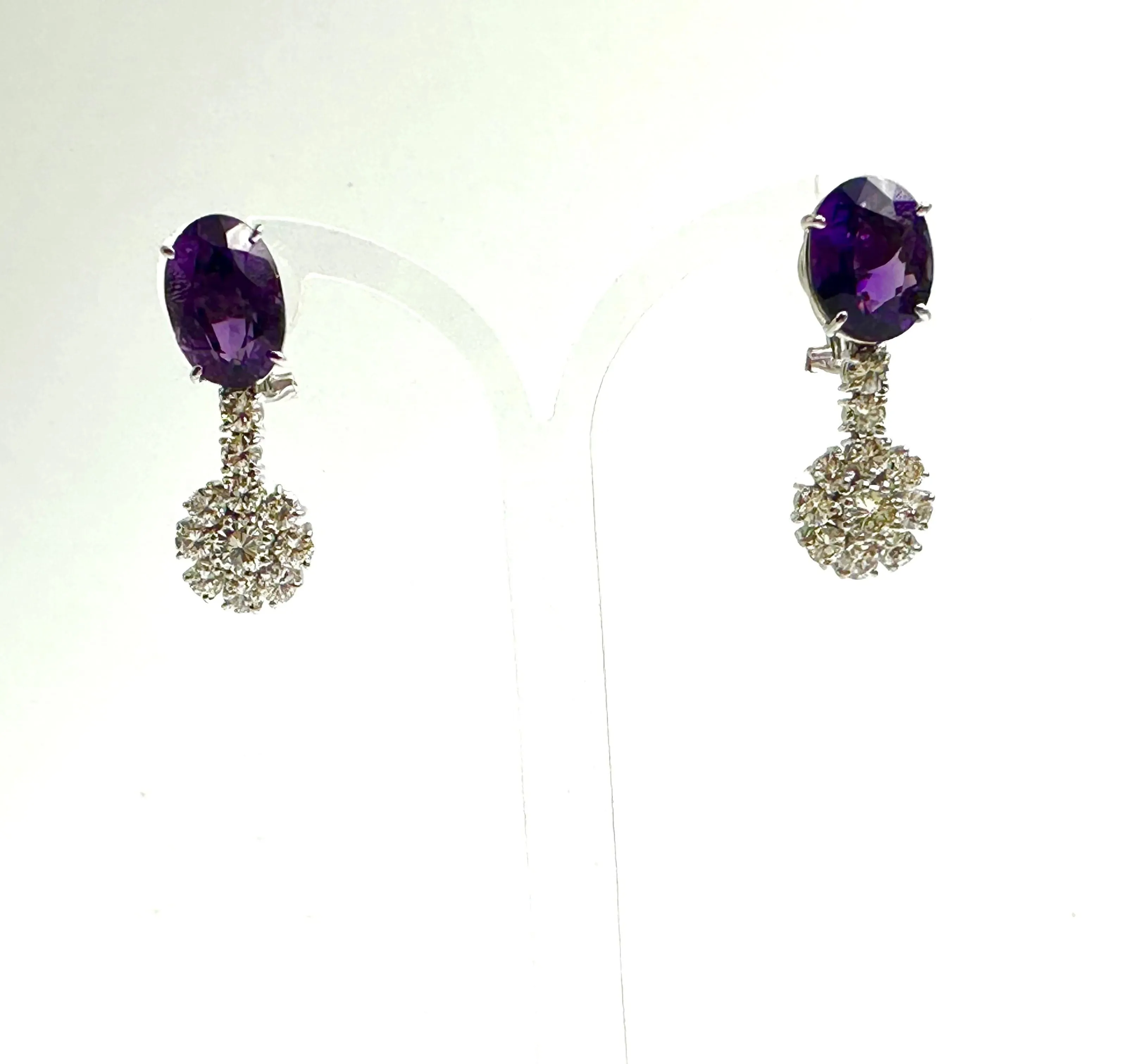 Drop earrings amethysts and brilliant-cut diamonds sold by 58 Facettes product image thumbnail 4