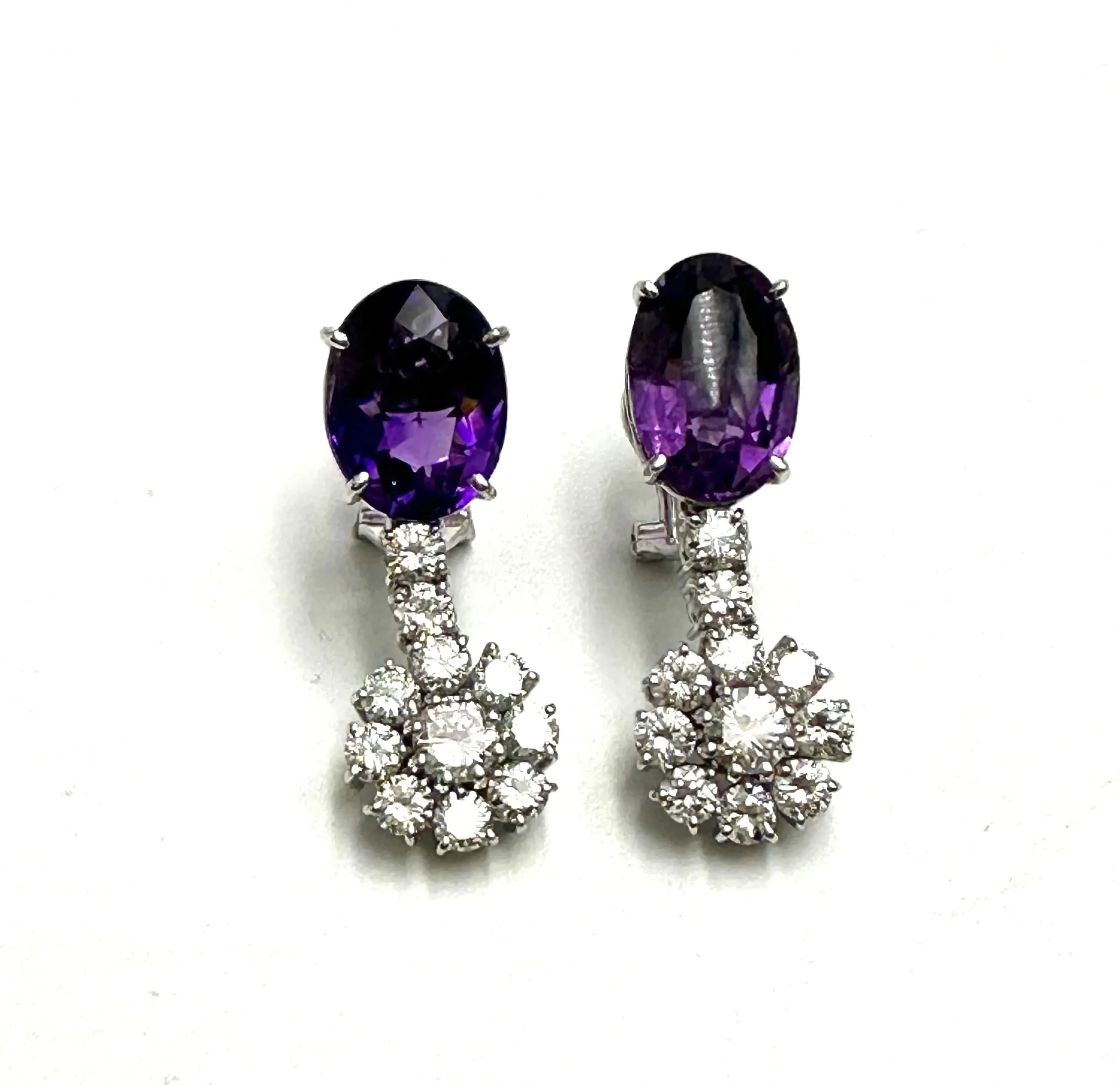 Drop earrings amethysts and brilliant-cut diamonds sold by 58 Facettes product image thumbnail 2