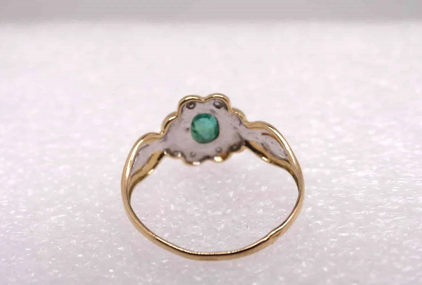 Bague emeraude et diamants sold by 58 Facettes product image thumbnail 3