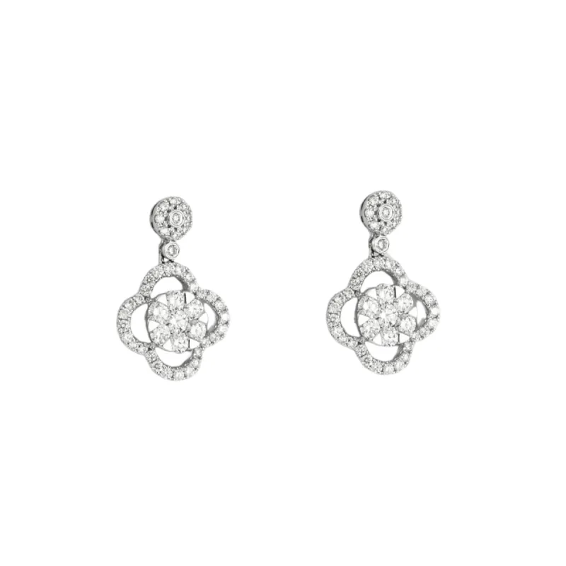 Boucles d'oreilles fleur en diamants sold by 58 Facettes